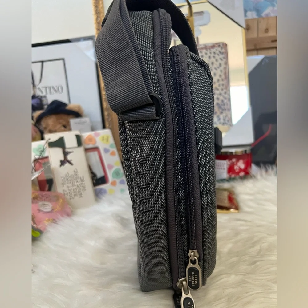 Sharper Image Laptop Bag/Crossbody